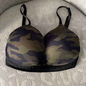 Pink camouflage bra in EUC